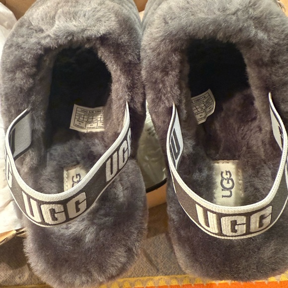 UGG Fluff Yeah Slides - Picture 8 of 8